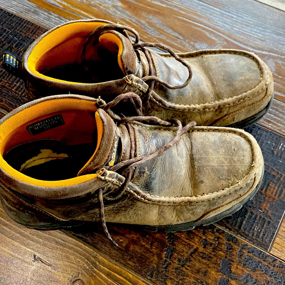 Used Ariat Steel Toe boots